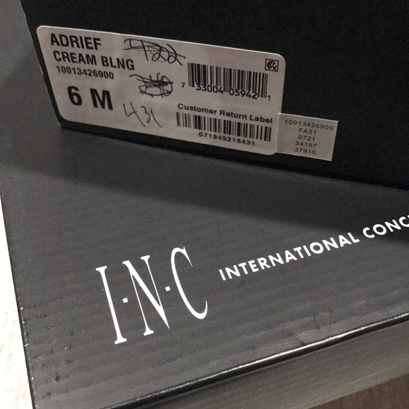 INC INTERNATIONAL CONCEPTS Adrief Cream Bling Booties size 6 - Picture 7 of 8